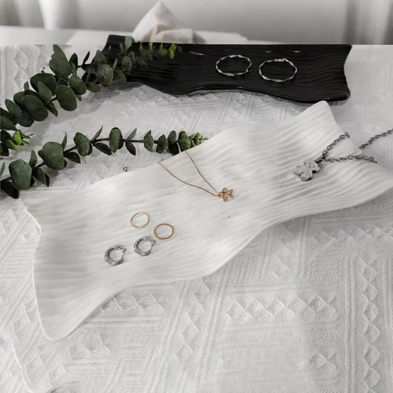 Keraamiline luksuslik vintage ehtesalv Keraamiline luksuslik vintage ehtesalv