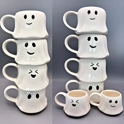 Halloweeni keraamilise kruusi kingitus